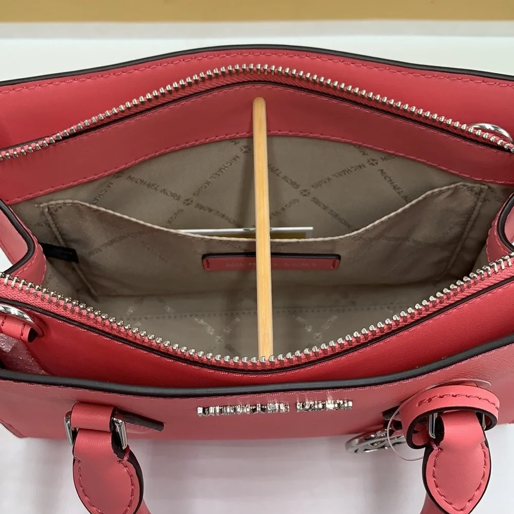 MICHAEL KORS SHEILA SMALL CENTER ZIP SATCHEL/ CROSSBODY TEA ROSE COLOR
